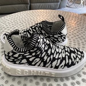 Schutz sneakers